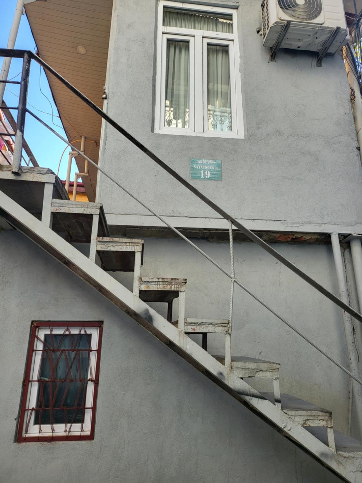 Guesthouse Sabina Tiflis Exterior foto