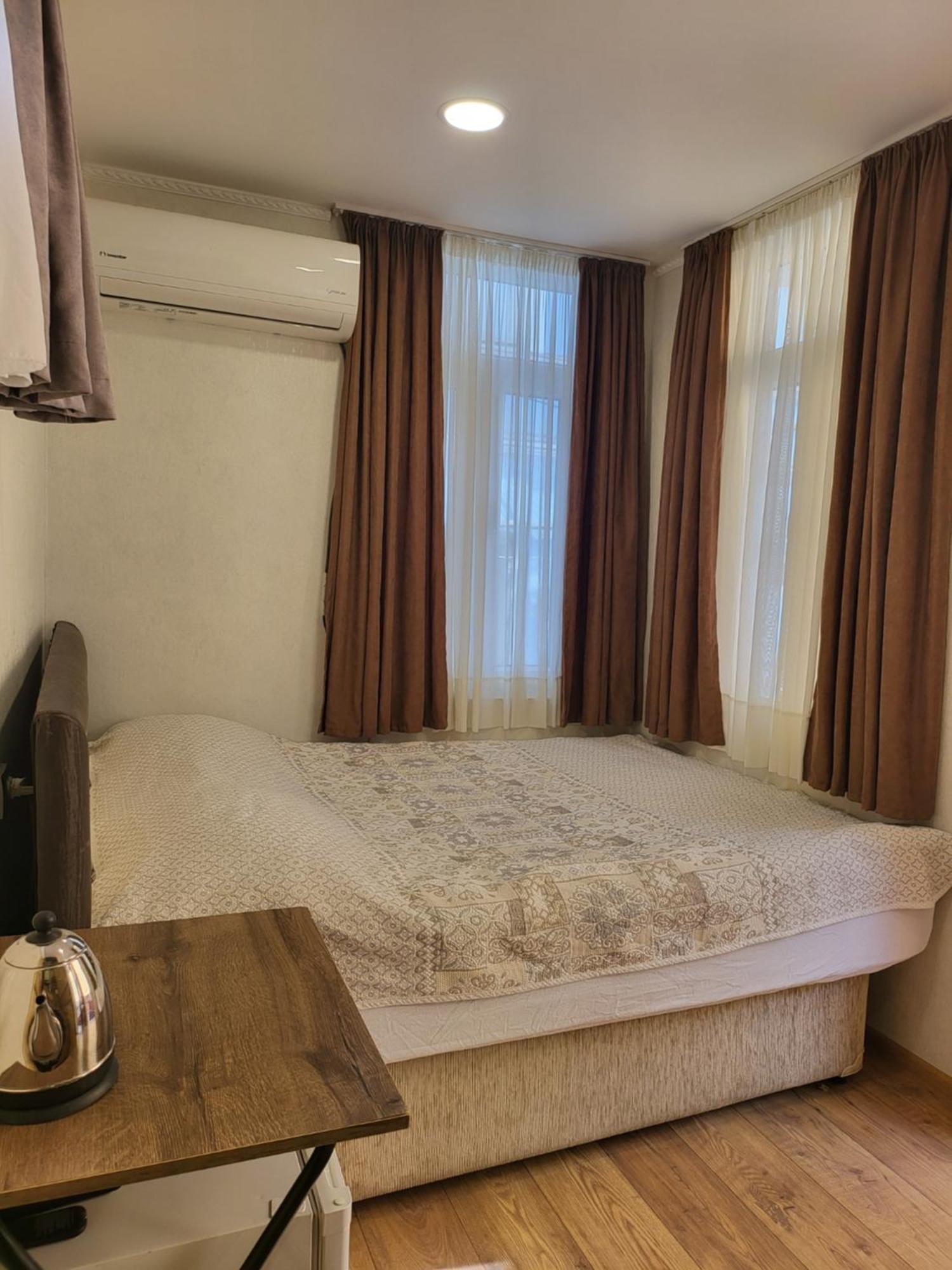 Guesthouse Sabina Tiflis Exterior foto